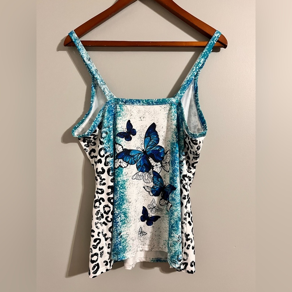 Women's Ombre Butterfly Print Backless Cami Top - Picture 2 of 9